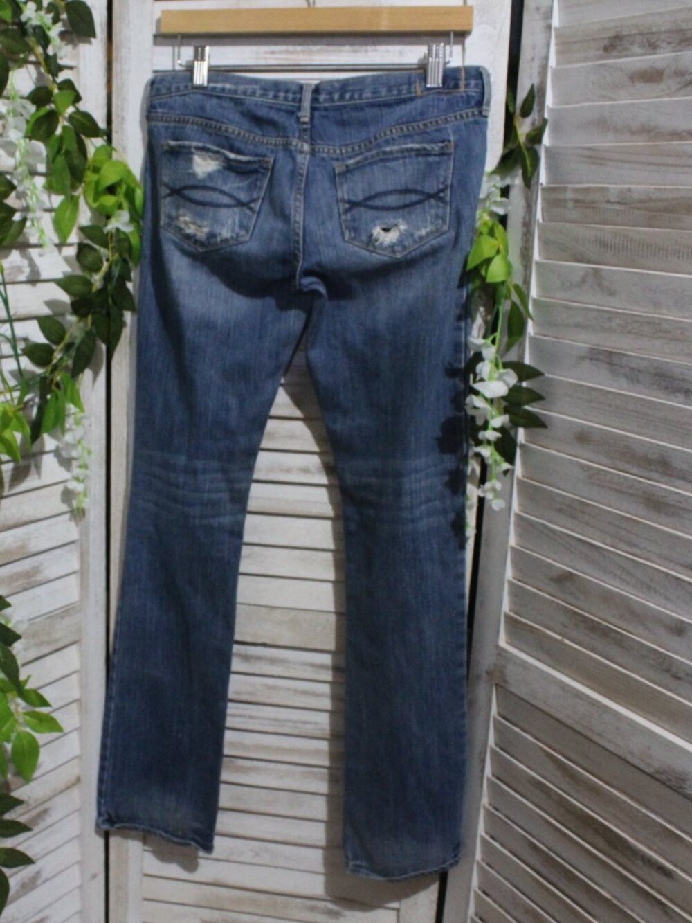 Abercrombie Maddy distressed jeans (1155) - Picture 5 of 8